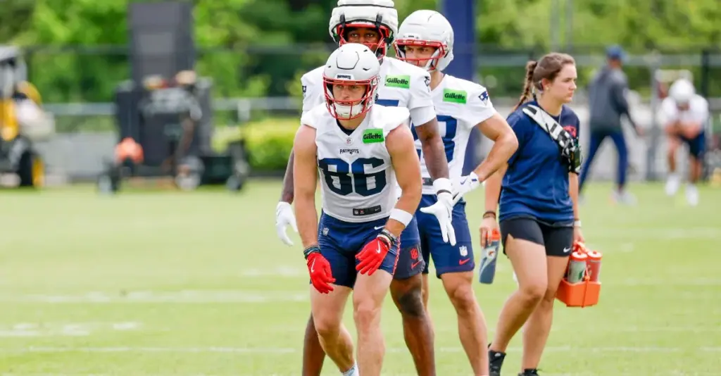 Mike Vrabel untouched by Dianna Russini scandal at first press conference of Patriots training camp