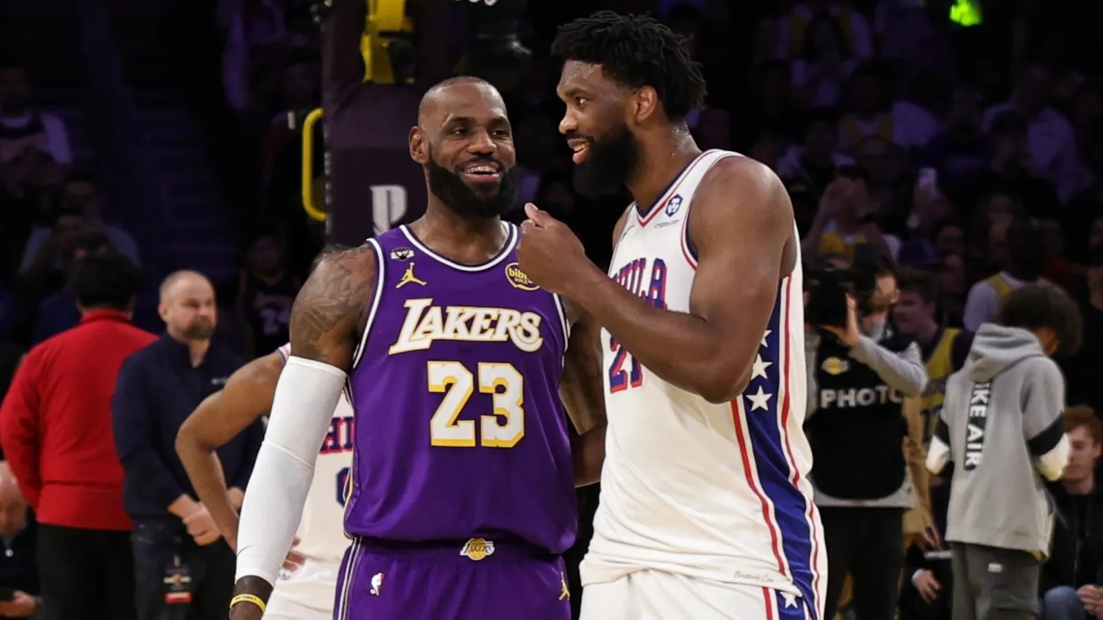 Philadelphia 76ers v Los Angeles Lakers