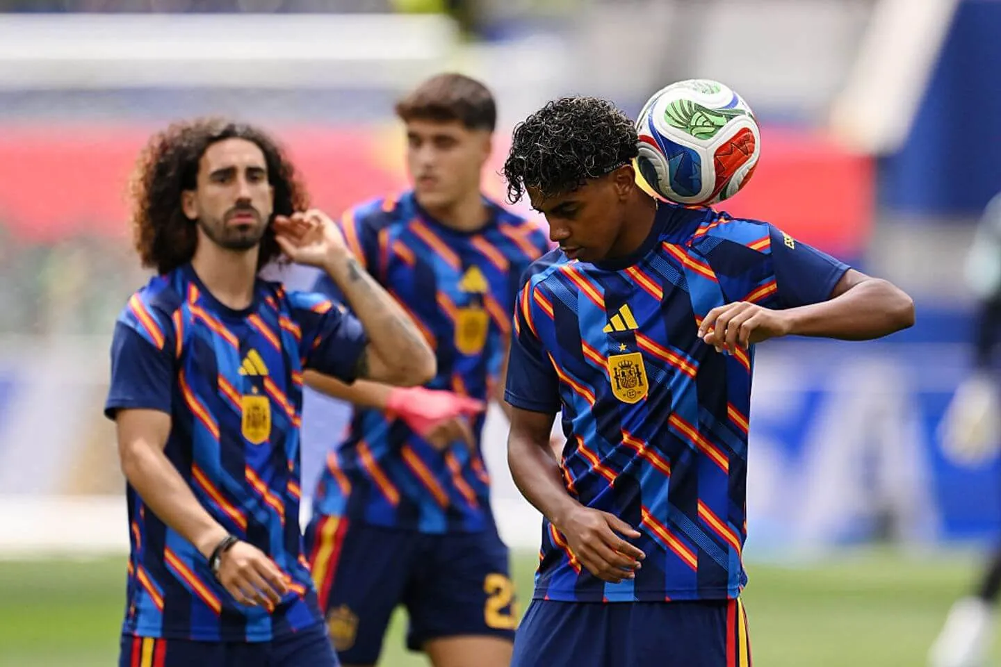 INGLEWOOD, CALIFORNIA - JULY 10: Lamine Yamal #19 of Spain warms up before the FIFA World Cup 2026 Quarter Final match between Spain and Belgium at Los Angeles Stadium on July 10, 2026 in Inglewood, California. (Photo by David Ramos/Getty Images)